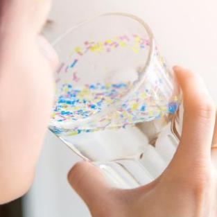 초미세플라스틱, 모유 수유 통해 자손에게 전달